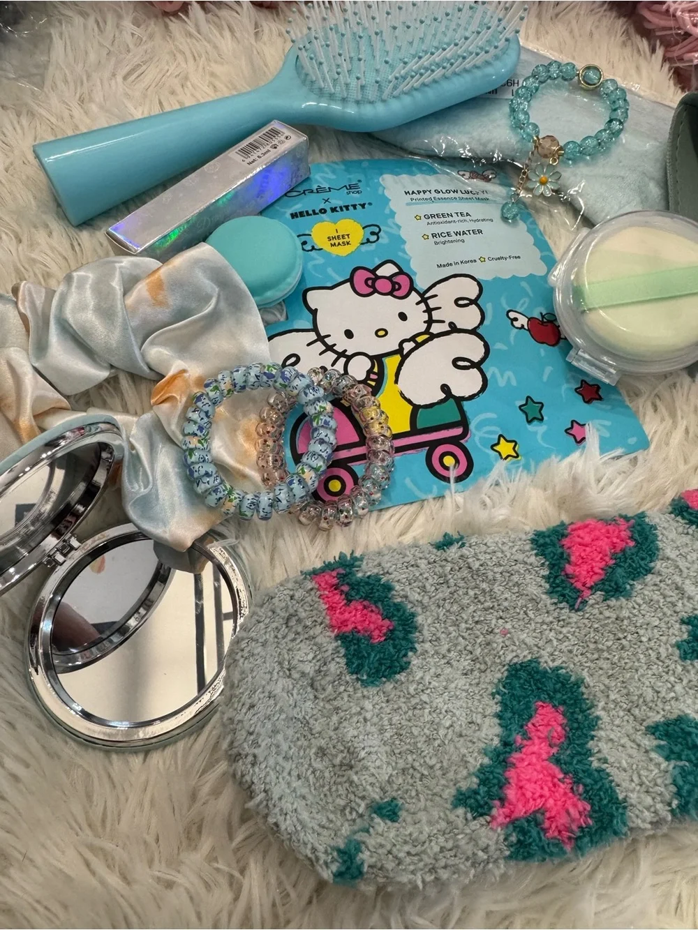 Beauty relaxation bundle gift bag ready for a gift 13 items